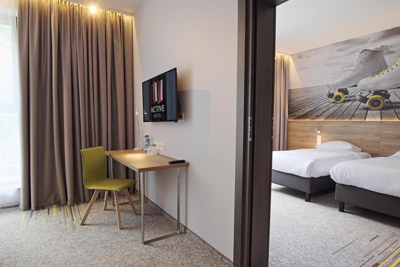 Active Hotel فروتسواف المظهر الخارجي الصورة
